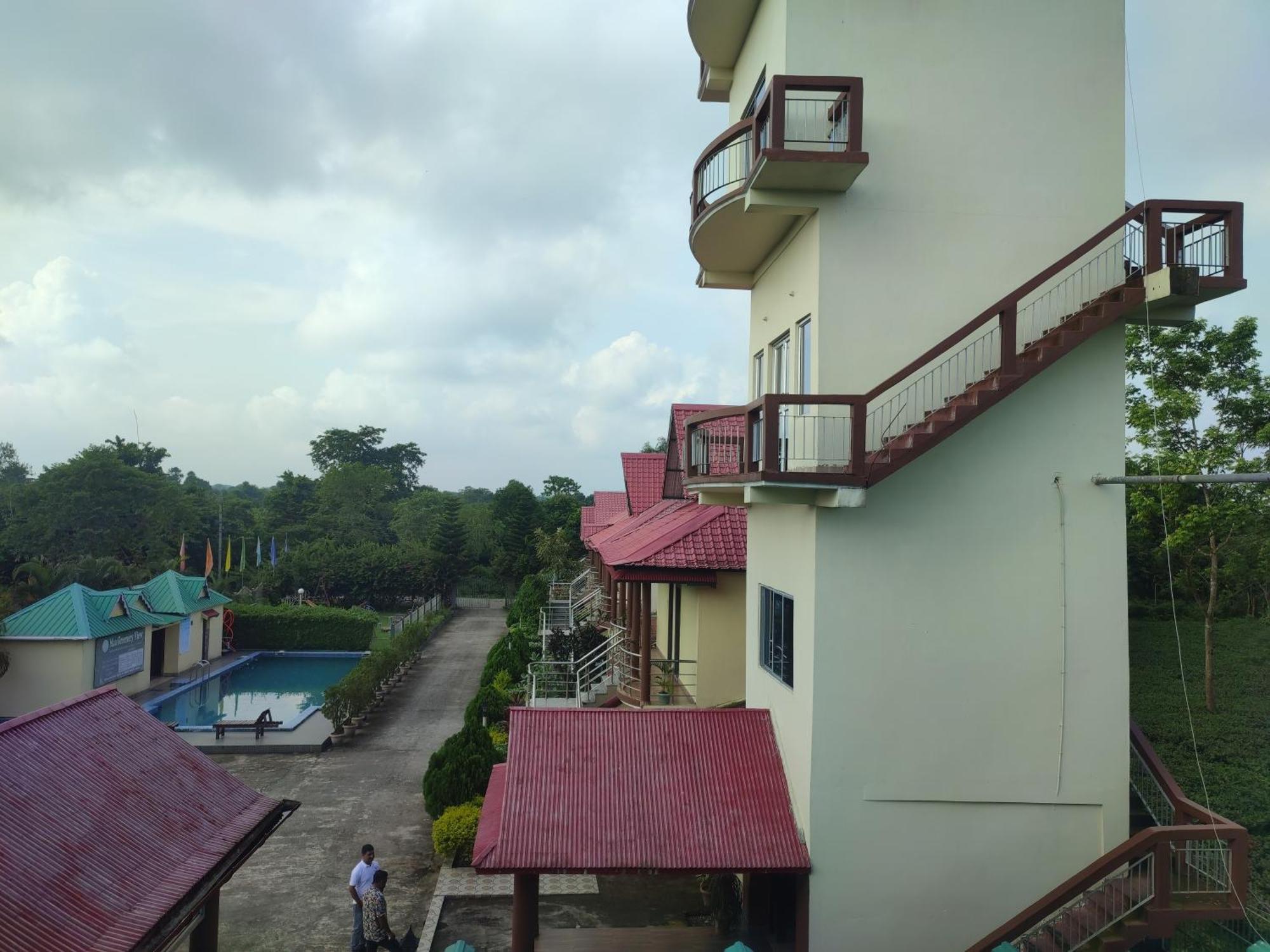 Maa Greenary View - A Holiday Resort Alipur Duar エクステリア 写真